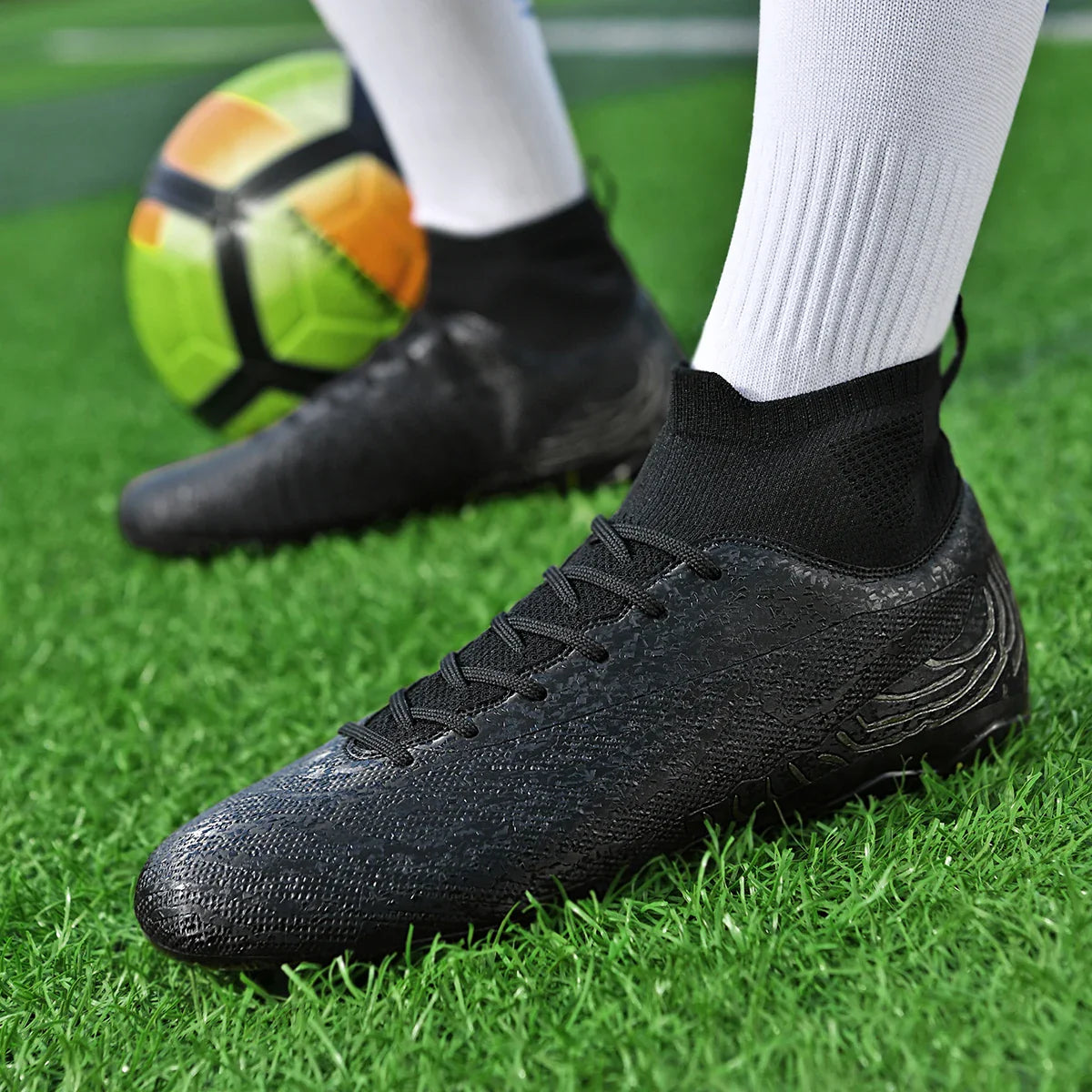Men & Women TF Stud Football Boots, Anti-slip, Leather Material, Suitable for Student & Adult Training, Artificial & Natural Gra
