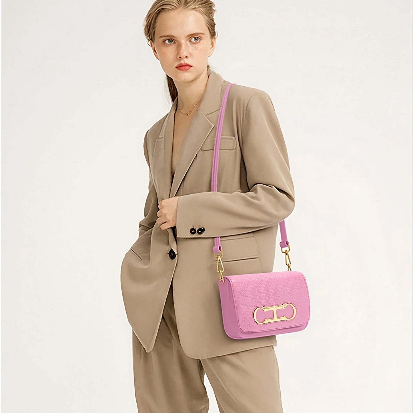 Women's Crossbody Bag 2024 New Flip Saddle Bag Simple Commuter Small Square Bag