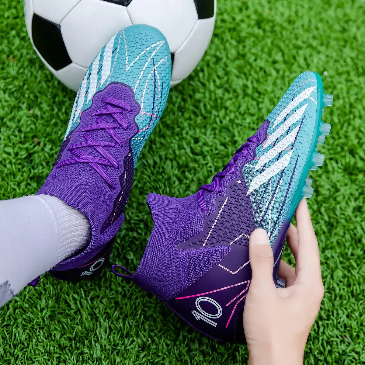 Limited high-top soccer boots FG spikes and TF broken nails Unisex style are available in 3 colors football boots sneakers