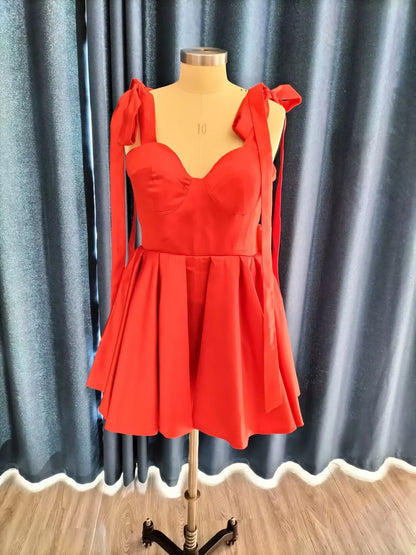 Mini Satin Sweetheart Homecoming Dresses for Teens Bow Spaghetti Straps Short Ball Gown Puffy Cocktail Prom Dress with Pockets