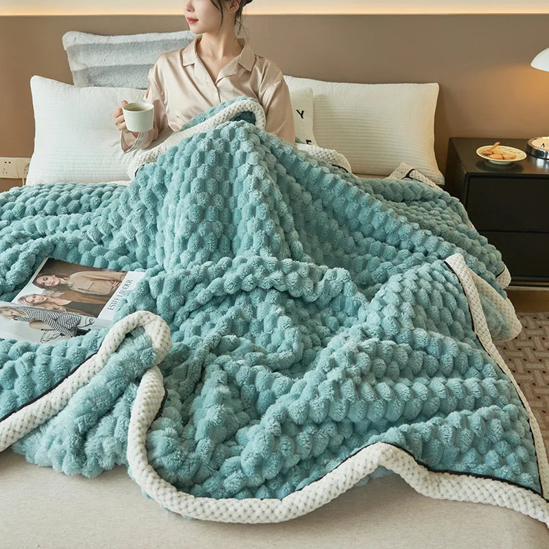 Tortoiseshell Velvet Thermal Blanket 150x200cm - 3D Textured All-Season Throw for Bed Sofa, Soft Fluffy Large Size Home Decor