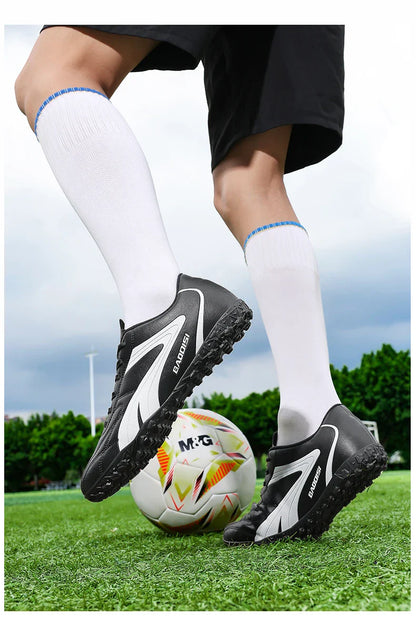 Mens Soccer Shoes Women Adults Society Football Cleats Ultralight Training Soccer Sneakers Outdoor Professional Football Boots