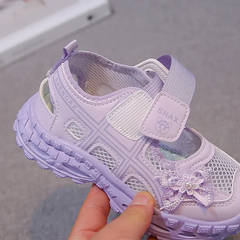 2026 summer new girls' bow mesh toe sandals soft and casual beach sandals children's outdoor walking non slip flat shoes