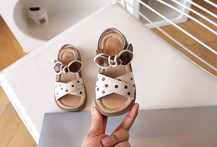 2026 Summer New Girls Soft Bottom Sandals Fashion Retro Hollow Roman Casual Shoes Open-toe Hundreds Of Princess Beach Shoes