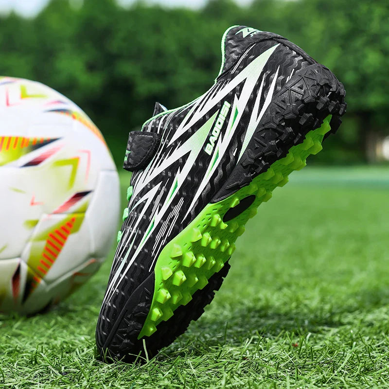 New Kid Professional Football Boots Soccer Shoes Match Boys Sports Shoes Comfortable Sneakers Match Outdoor Non-Slip Unisex