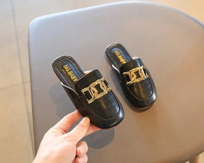 Children Sandals for Girls 2024 Summer New Girls Covered Toes Flat Leather Slippers Casual Lazy Metal Korean Kids Fashion Flats