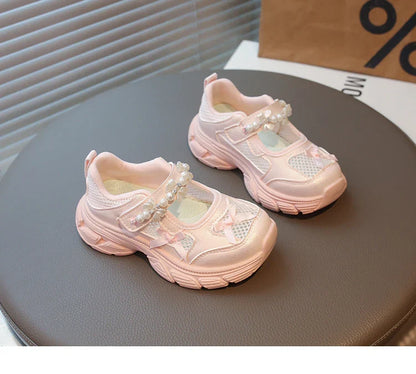 Girls Hollowed-out Mesh Sports Sneakers with Beaded Bow 2026 New Summer Toddler Barefoot Beach Shoes Platform Versatile Sandals