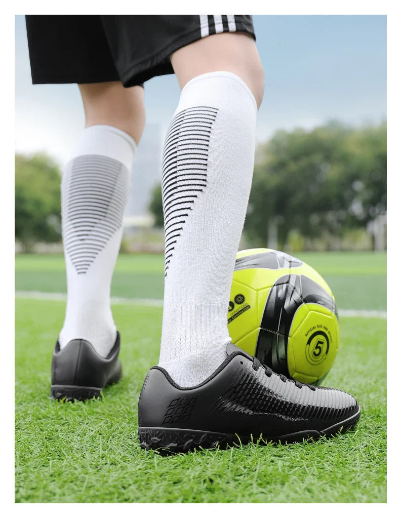 Professional Children Football Shoes Men Kids Soccer Shoes Boys Football Boots EU Size 33-45