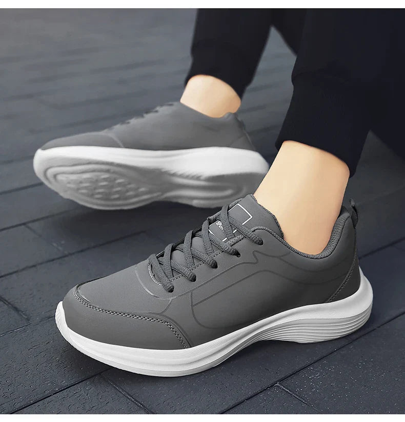2025 New Lightweight Men Casual Leather Sneakers Non-slip Breathable Male Outdoor Running Shoes Lace Up Soft Sport Shoes