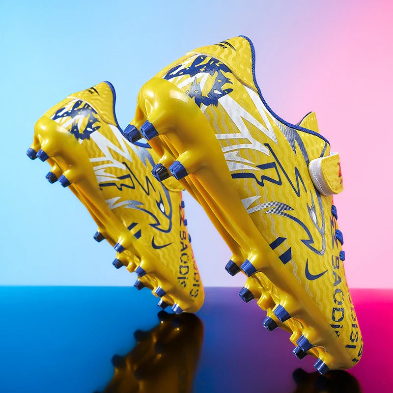 New Men Kids Football Boots Ultralight Professional Boys Match Grass Soccer Shoes Cleats Non-Slip Training Shoes Drop Shipping