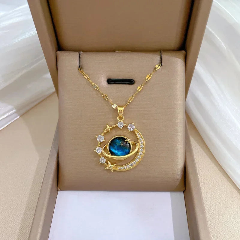 Delicate and Beautiful Starry Pendant Necklace for women