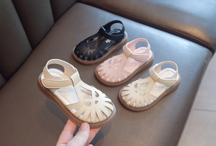 Children's Soft-soled Shoes Summer T-Strap Closed Toe Little Girls Princess Fashion Anti-Slip Korean Style Boys Beach Sandals