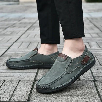 New Soft Men Loafers Slip On Leather Casual Shoes For Men Moccasins Plus Size 38-48 Flats Sneakers Men Handmade Design Man Shoes