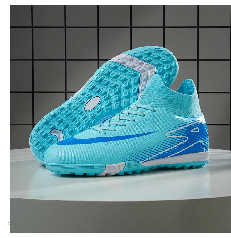 Men New TF Football Boots Original Tenis Casual Male Soccer Shoes Top Quality Ultralight Training Football Shoes Sneakers Sports