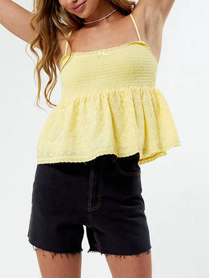 Women Eyelet Lace Trim Smocked Ruffle Cami Sleeveless Tank Top 2024 Summer Square Neck Spaghetti Strap Pleated Peplum Shirt y2k