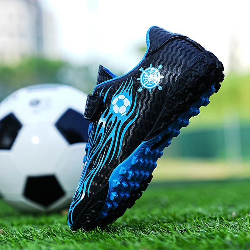 Children Soccer Shoes Kids Football Boots Cleats Boys Lightweight Training Boots Youth Outdoor Futsal Shoes Non-slip Sneakers