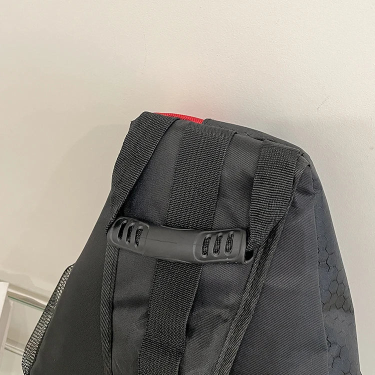 Large capacity chest bag, large capacity side back crossbody bag, multiple pockets, suitable for outdoor sports, travel and cycl