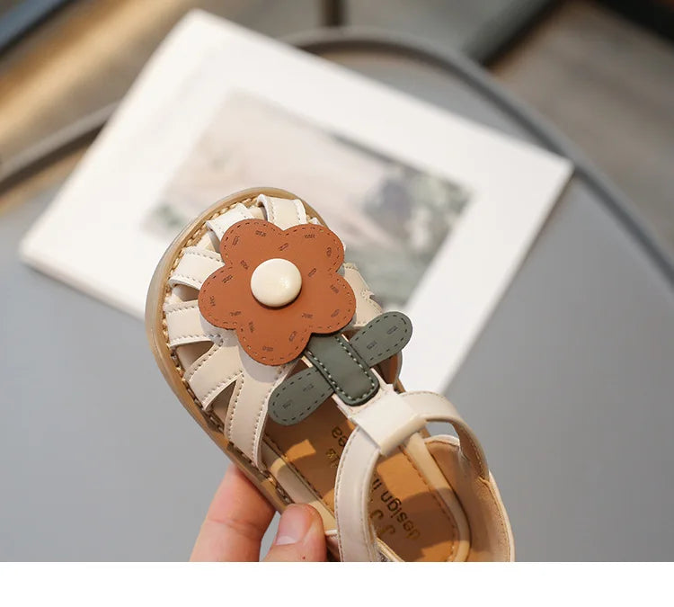 Children's Shoes Girls Sandals Beauty Large Flower Summer New Closed Toe Fashion Soft Bottom Kids Baby Girl Beach Shoes I04254