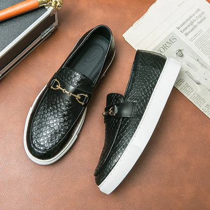 British style Green Leather Loafers Men Fashion Business Office Casual Shoes Men Moccasins Casual Dress Leather Shoes for Men
