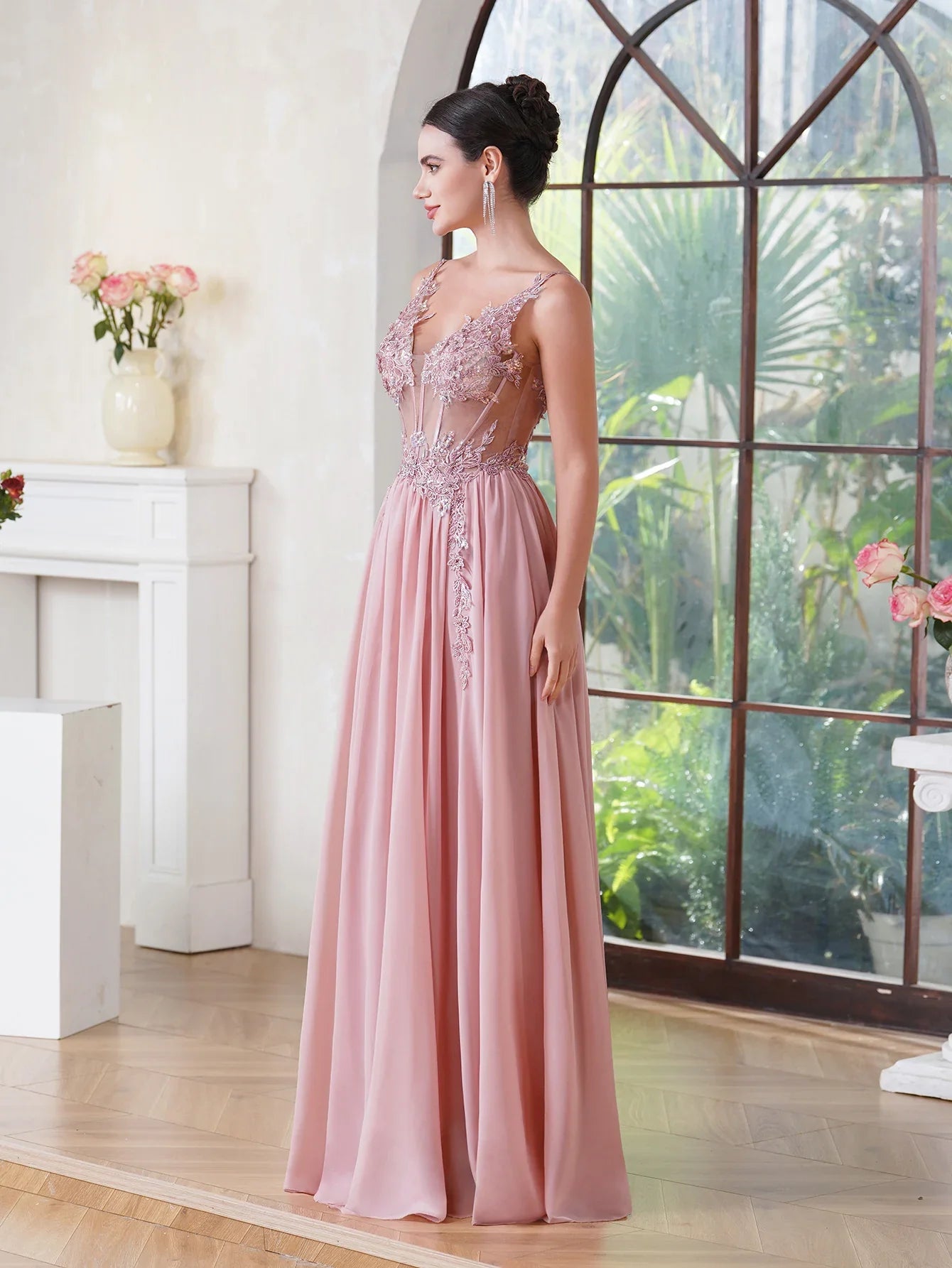 Dusty Pink Sheer Evening Dresses Lace Applique Spaghetti Straps V-Neck Backless Prom Dress Chiffon A-Line 2025 Formal Party Gown