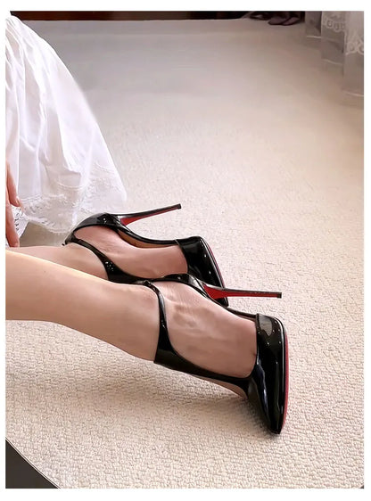 Novos scarpins vazados em T com biqueira, sandálias com salto fino e sapatos de bico fino vazados sexy de boca rasa