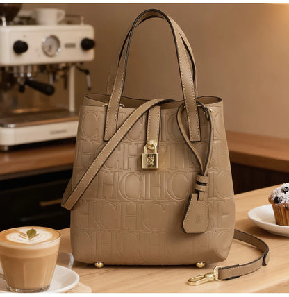 Embossed Ladies Crossbody Bag Letter Printing Design Ladies Handbag Large Capacity Tote Bag Elegant Temperament Ladies Should
