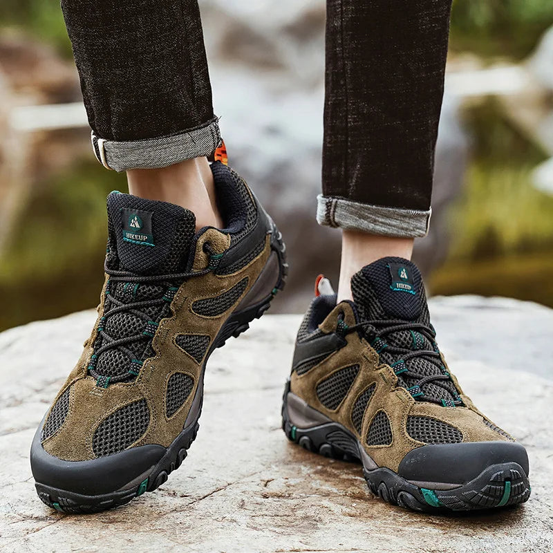 New Non-slip Wear Resistant Men‘s Outdoor Hiking Shoes Breathable Splashproof Climbing Men Sneaker Hunting Mountain Shoes