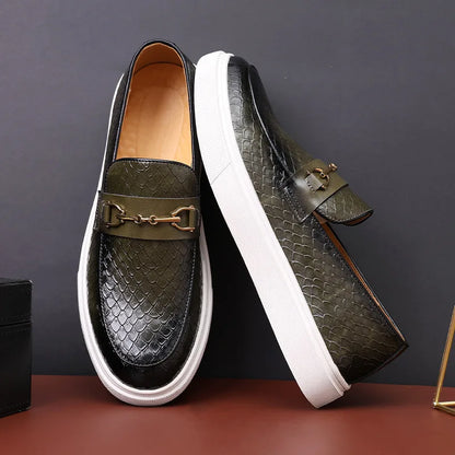 Fashion Men's Casual Shoes Snakeskin Grain Leather Men Retro British Style Loafers Monk Shoes Mens Slip-on Outdoor Driving Flats