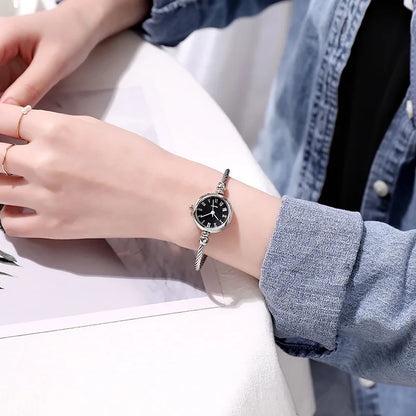 Women Bracelet Watch Retro Gold Bangle Women Watches Stainless Steel Retro Ladies Quartz Wristwatch Clock Dress Watch