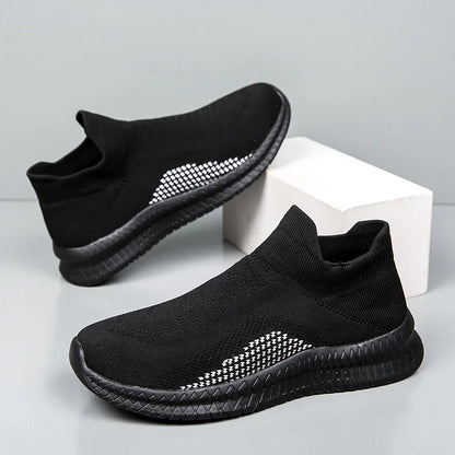 Lightweight Men's Walking Shoes Outdoor Soft Male Casual Shoes Flexible Breathable Men Loafers Slip-on Footwear Sneakers 39-48