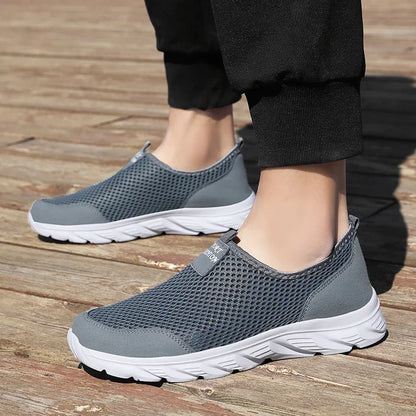 Lightweight Men Casual Shoes Breathable Slip on Male Casual Sneakers Anti-slip Men's Flats Outdoor Walking Shoes Size 38-46