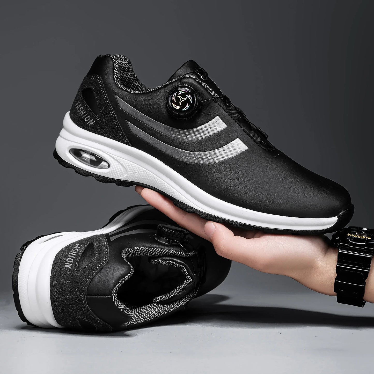 New Men's Fashion Casual sports shoes, Comfortable Hovershoe sole, Outdoor Leisure Walking cycling, Golf shoes, black and White