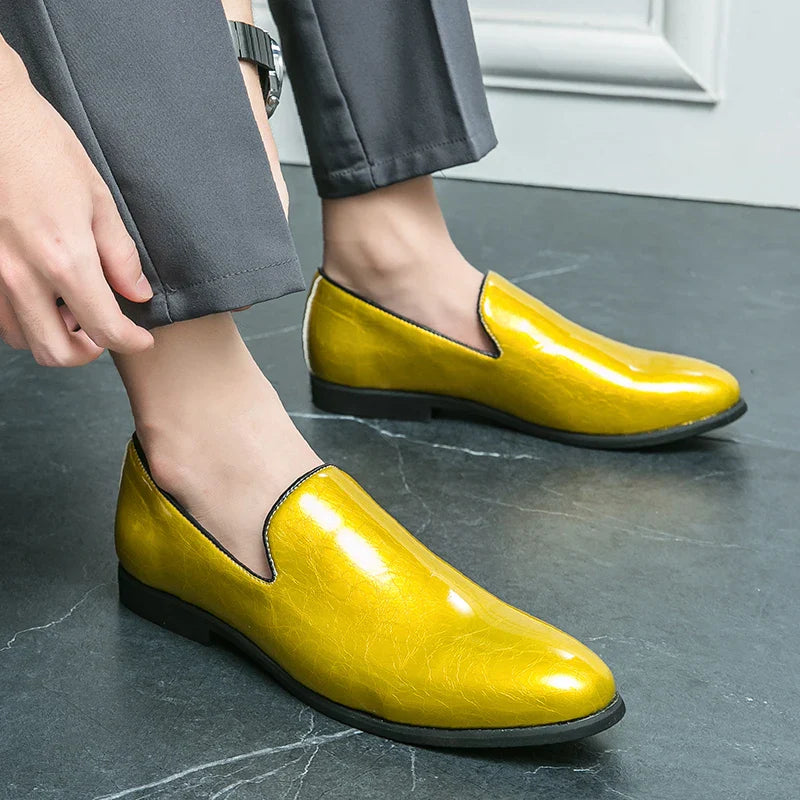 Patent leather bright casual leather shoes set feet a slip-on lazy people work business British windbean men's shoes size 46