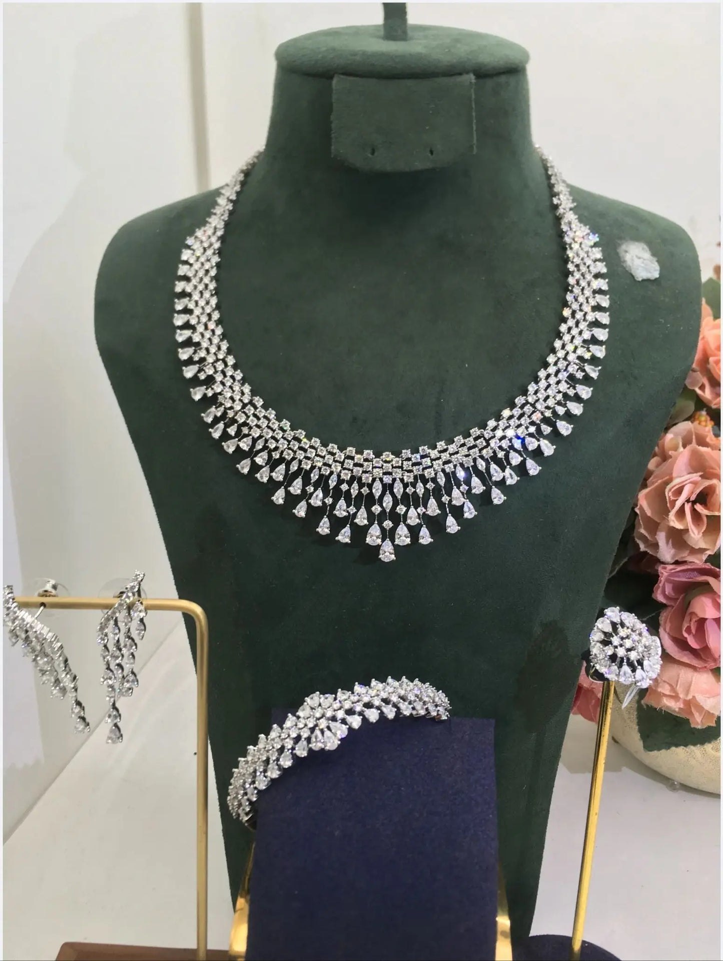 Trendy Fashion 4PCS Luxury Waterdrop Indian Jewelry Sets For Women Wedding Party Indian Dubai Bridal jewelry Sets