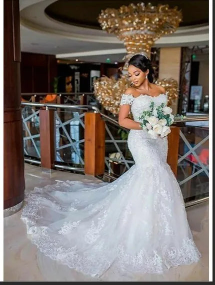 Lovely Off the Shoulder African Wedding Dresses Sweep Train Lace Appliques Mermaid Vestidos De Novia Bridal Gowns