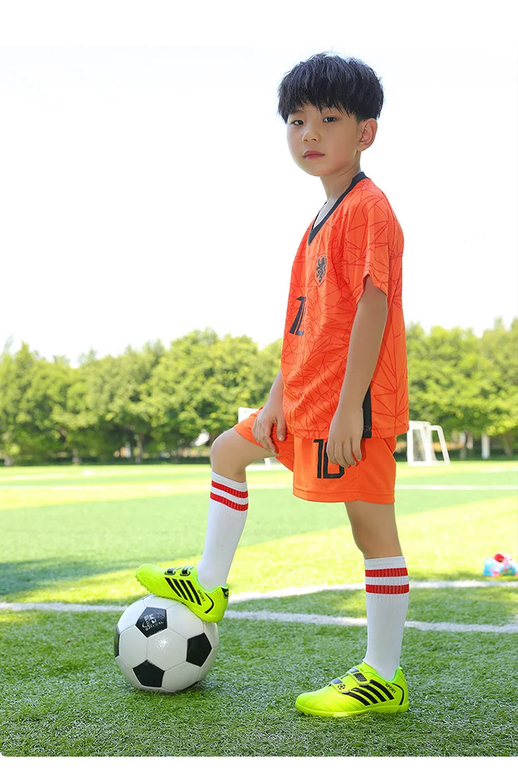 Hot Sale Children Soccer Shoes Cheap Football Cleats Training Football Boots Kids Boy Futsal Turf Sneakers zapatos de fútbol