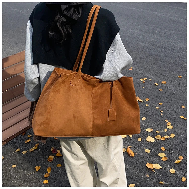 Velvet Zipper 2024 New Product Large Tote Bag Solid Large Capacity Popular Fashion Shoulder Bag Soft Simple Commuter Handbag