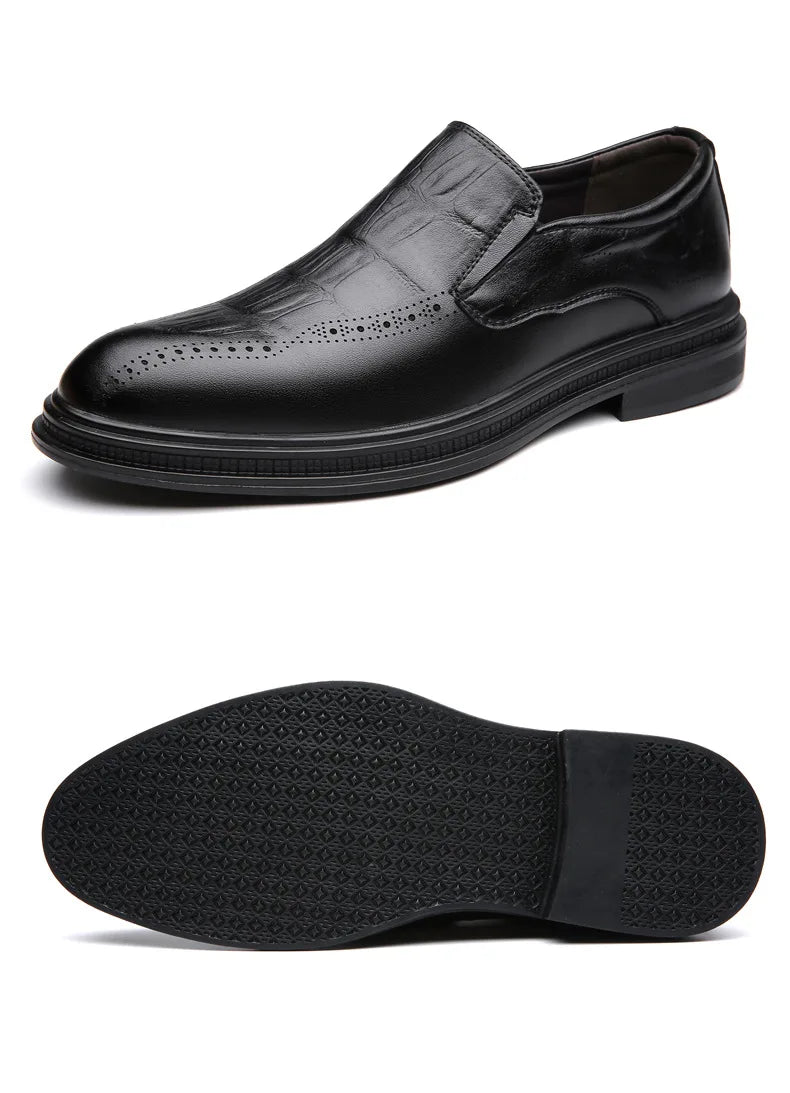 2026 Spring Autumn New Designer Brogue Shoes for Men Fashion Business Casual Shoes Male Solid Color Leather Shoe Loafers Man