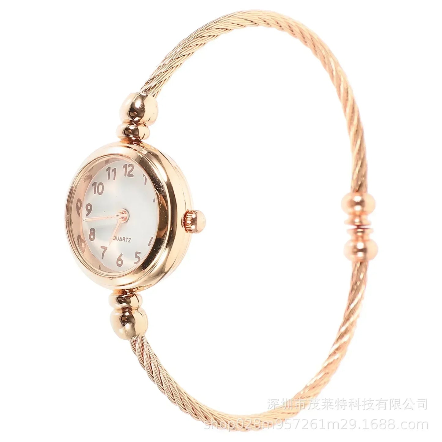 Fashion Women's Wristwatch Gold Bracelet Small Dial Elegant Watch New Cute Women Steel Bracelet Watch Quartz Wristwatch