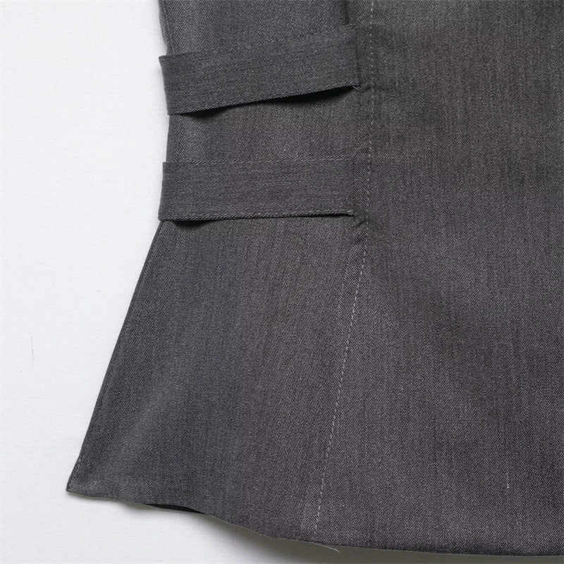Women's two-tone double-breasted high-neck sleeveless top, waist-cinching slim-fit high-street casual women's vest, 2026 new