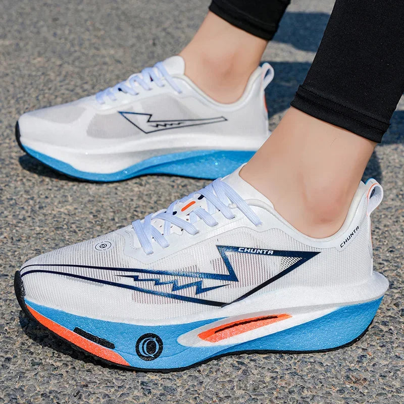 Men's Fashionable Casual and Comfortable Sports Running Shoes Breathable Fabric Upper Non-Slip and Wear-Resistant Shoes