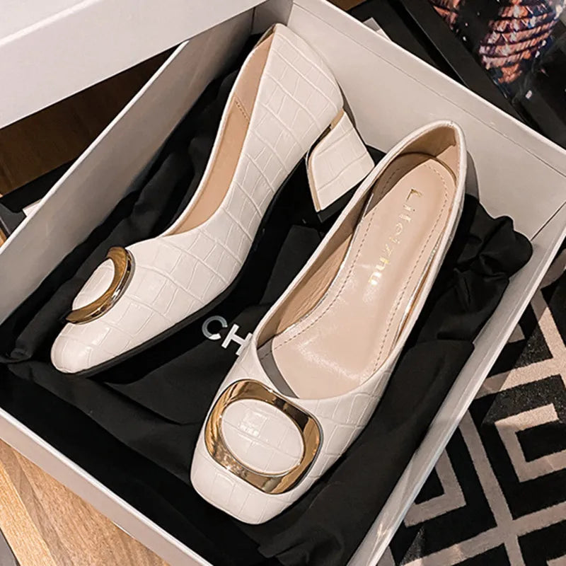 Plus Size 35-43 Women Pumps Med Heel Square Toe Pumps Office Lady Leahter Shoes Big Gold Metal Chain Soft Soles Slip on Shoes