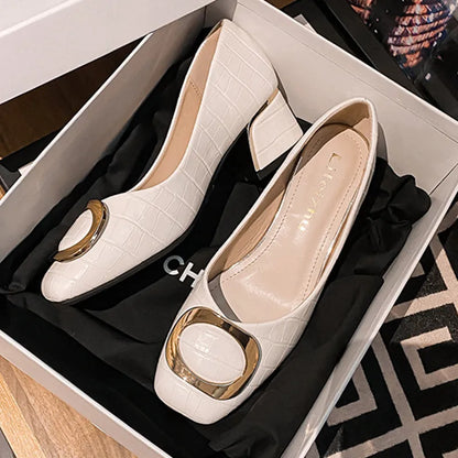 Plus Size 35-43 Women Pumps Med Heel Square Toe Pumps Office Lady Leahter Shoes Big Gold Metal Chain Soft Soles Slip on Shoes