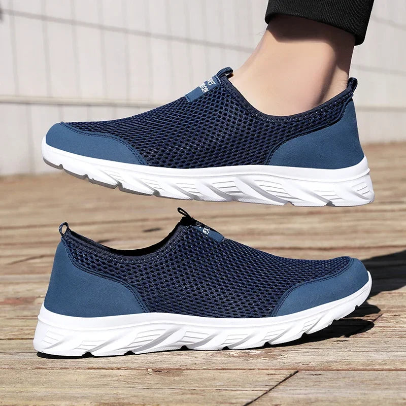 Lightweight Men Casual Shoes Breathable Slip on Male Casual Sneakers Anti-slip Men's Flats Outdoor Walking Shoes Size 38-46