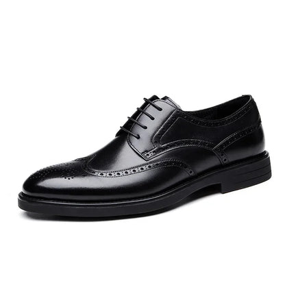 2024 Carved Block Leather Shoe Allmatch Business Dress Shoe Men Wedding Banquet Shoe Social Shoe Male British Luxury Men Shoe