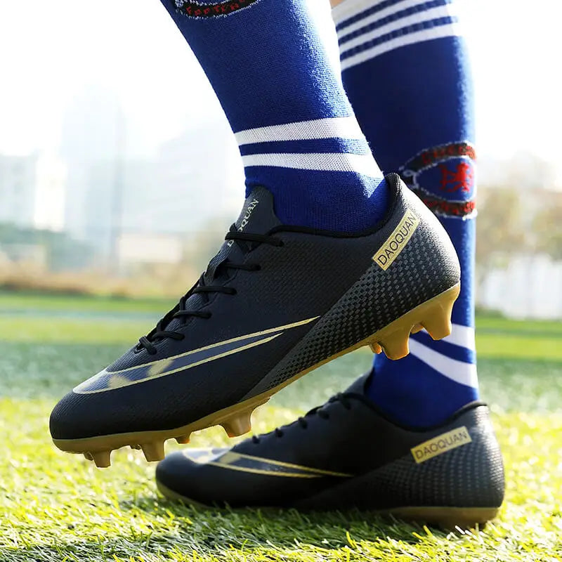 Men's Soccer Shoes Professional Society Football Boot Sports Turf Training Soccer Shoes Outdoor Grass Football Shoes for Men