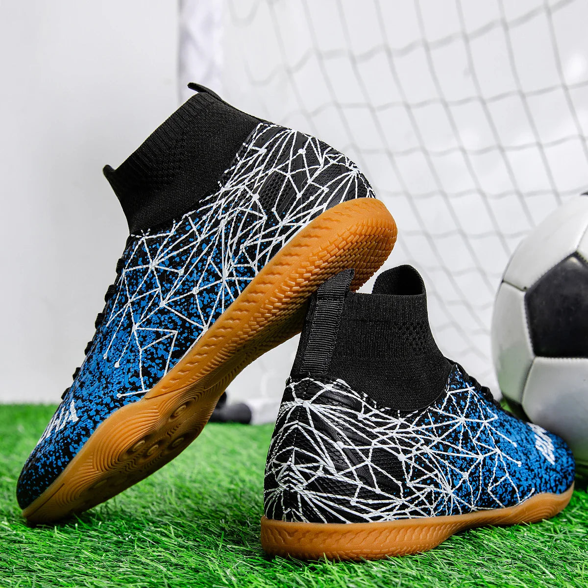Men Soccer Shoes TF High-quality Breathable Unisex Football Boots Professional Sneakers Ultralight Match Hot Sale Women Match