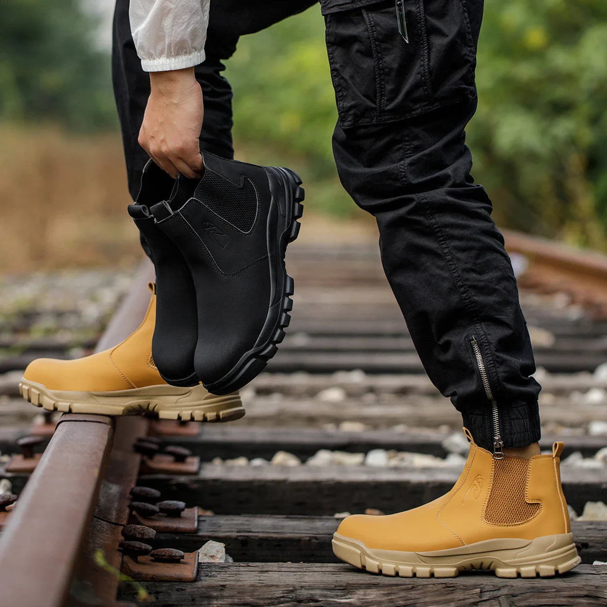 Waterproof Safety Shoes for Men Steel Toe Work Shoes Puncture Proof Work Sneaker Male Work Light Security Construction Boots
