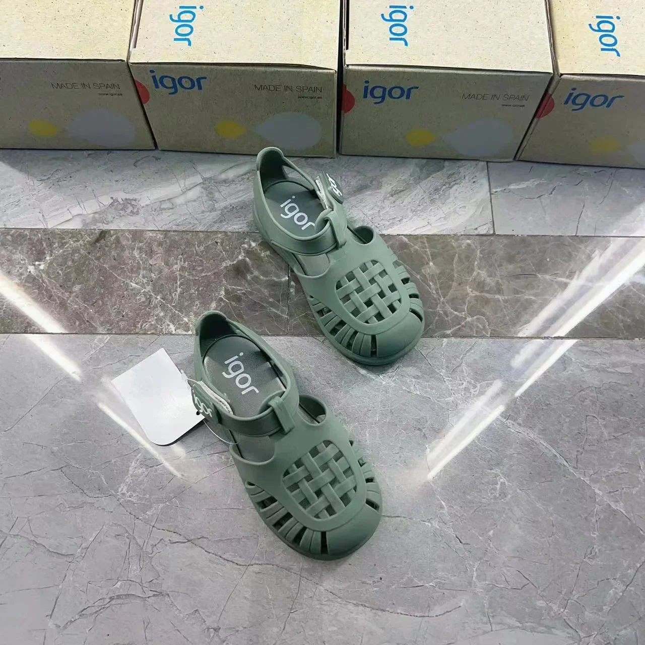 Boys Girls' Solid Color Casual Baotou Roman Sandals Baby Kids Jelly Beach Shoes Children's Soft Sole Non-slip Sandals SO125