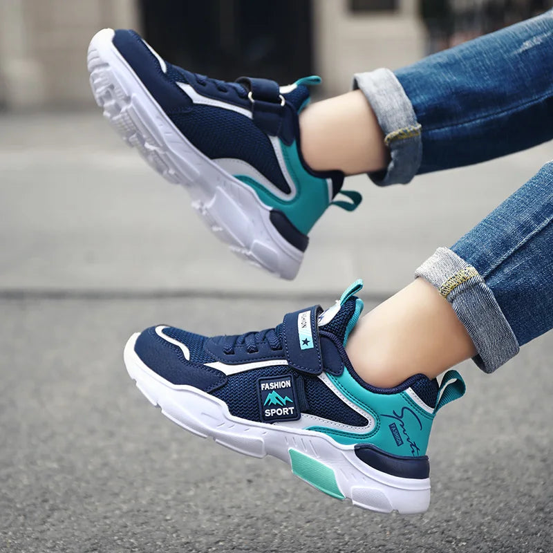 Kids Mesh Running Shoes Fashion Youngsters Teens Casual Walking Students Sneakers Breathable Soft Children Outdoor Sports Tennis